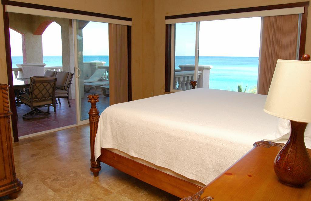 Infinity Bay Spa & Beach Resort West Bay Bagian luar foto