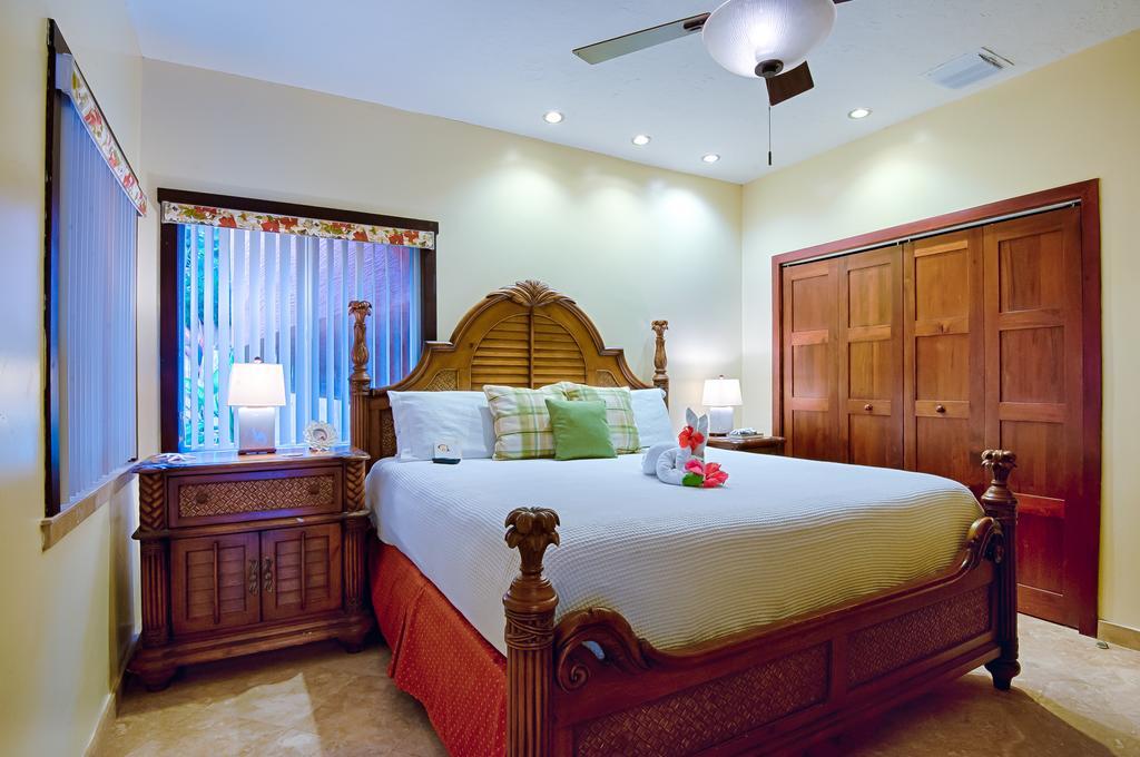 Infinity Bay Spa & Beach Resort West Bay Bagian luar foto